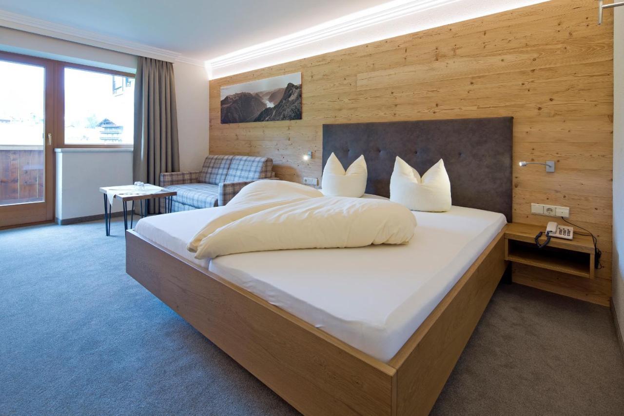 Hotel Bergland Pertisau Exterior photo