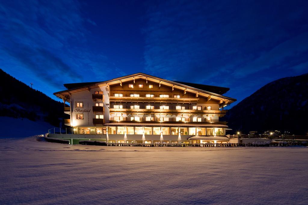 Hotel Bergland Pertisau Exterior photo